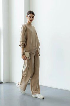 Бежевий спортивний костюм із широкими штанами 2081